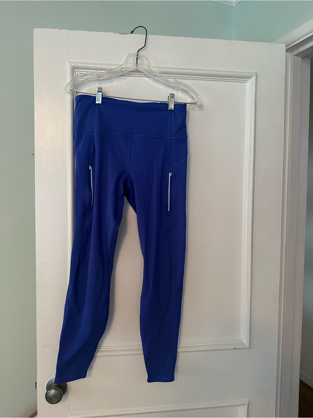 Athleta Rainier Lined Reflective Leggings - beautiful royal blue/purple. In EUC!